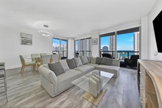 Three-Bedroom Beachwalk Resort Apartment - 7