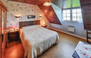 Nice Home In Pleuven With Wifi - 2