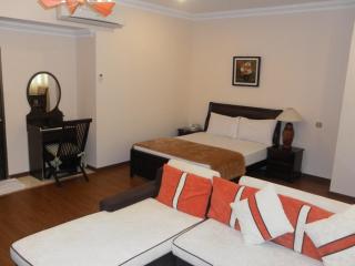 Jeruton Hotel - Kampong Jerudong - 1
