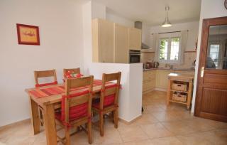 Amazing Home In Aigues-Mortes With Wifi - 9