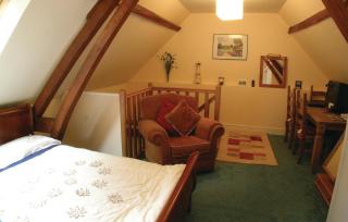2 Bedroom Beautiful Home In Embry - Embry - 1