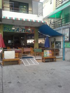 Pizza Italy Restaurant and Guesthouse - 9