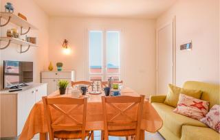 2 Bedroom Gorgeous Home In Cavo - Cavo - 8