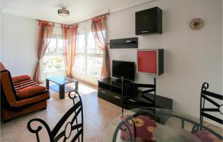 Stunning Apartment In Torrevieja - Torrevieja - 8