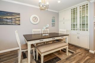 D108 - Seascape Haven - 1