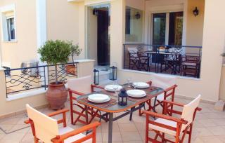 Nice Home In Nea Makri With Kitchen - Nea Makri - 3