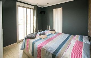 Awesome Apartment In Santa Pola - Santa Pola - 2