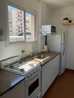 Monoambiente con cochera. Excelente ubicación. - 4