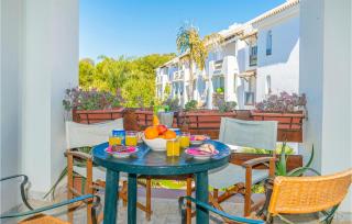 2 Bedroom Cozy Apartment In Marbella - Marbella - 9