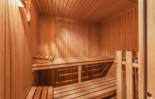 Cozy Home In Crespina Pi With Sauna - 7