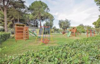 Two-Bedroom Holiday Home In Baia Domizia S,aurunca - Baia Domizia - 4