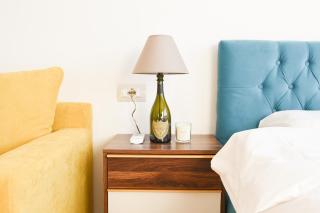 Matisse No2 - City Center Studio - 0