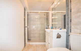 Cozy Apartment In Vinassan With Wifi - Vinassan - 3