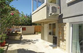 Cozy Apartment In Vinassan With Wifi - Vinassan - 1