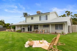 The Arches ~ Style, location and spacious living! - McLaren Vale - 8