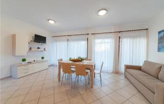 Gorgeous Home In Trinità D'agultu - Trinità d'Agultu e Vignola - 4
