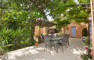 Beautiful Home In Montignargues - 8