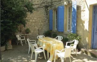Awesome Home In Arles - Albaron - 1