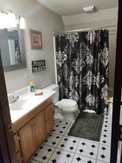 Rena's Bed and Breakfast - Richards Trailer Court - 5