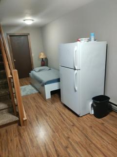 Rena's Bed and Breakfast - Richards Trailer Court - 3