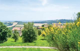 Gorgeous Apartment In Pesaro -Pu- - Trebbiantico - 2