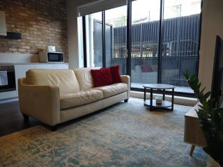 Brand New Spacious Woden Apartment - KingBed&WiFi - Phillip - 1