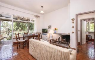 2 Bedroom Awesome Home In Piediluco - 6