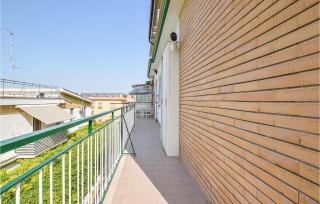 2 Bedroom Lovely Apartment In Siponto - Siponto - 4