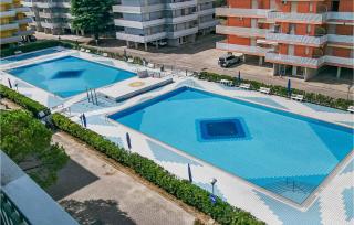 2 Bedroom Lovely Apartment In Bibione - Bibione - 6