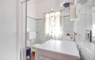 2 Bedroom Amazing Home In Tusa - 2