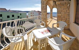 Two-Bedroom Apartment With Sea View In Okrug Gornji - Trogir - 3