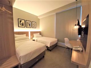 Front One King Hotel Tuban - Tuban - 1