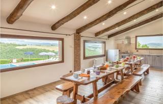 Awesome Home In Acquapendente Vt - Trevinano - 9