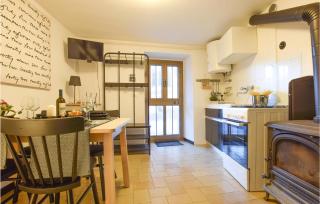 Cozy Apartment In Moneglia With Kitchen - 1