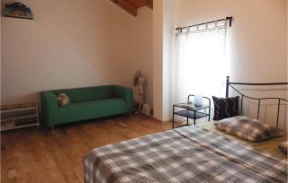 2 Bedroom Amazing Home In Bale - 4