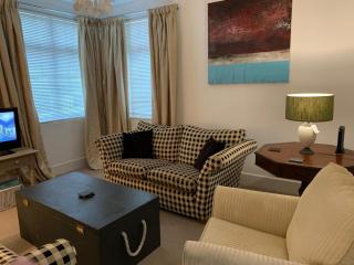 Quirky Coach House - Plymouth - 9