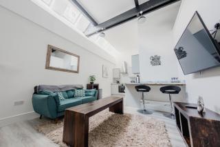 Hullidays-Theatre Hideout Apartment - Hull - 0
