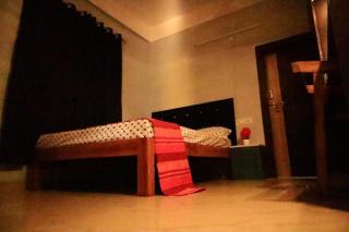 Pinks homestay AC Rs 400 per day - Guwahati - 3