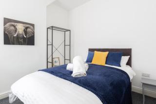 Clayton House - Spacious home near Etihad Stadium - Manchester - 2