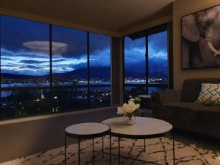 Hobart panoramic view with Spas - 5
