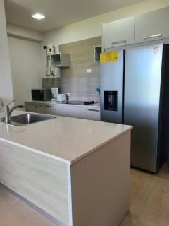 Fantastic Beach condo with pool and mountain views - Nueva Gorgona - 1