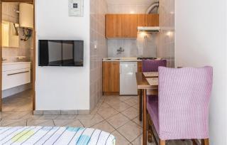 Studio Apartment In Medulin - 4