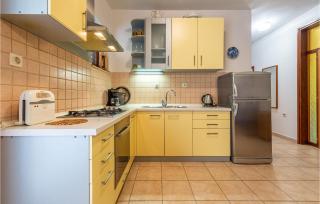 Stunning Apartment In Zadar With Wifi - Zadar - 4