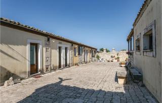 3 Bedroom Nice Home In Ragusa - Ragusa - 3