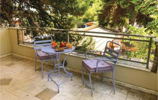 Amazing Home In Artemida With Kitchen - Artemida - 8