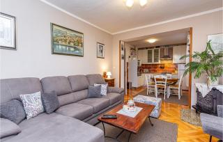 Pet Friendly Apartment - Novi Vinodolski - 9