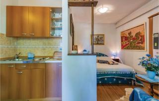 Amazing Apartment In Novigrad With Wifi - 2