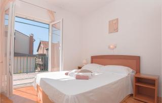 3 Bedroom Lovely Apartment In Brodarica - Brodarica - 6