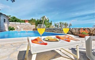Four-Bedroom Holiday Home In Rogoznica - Rogoznica - 5