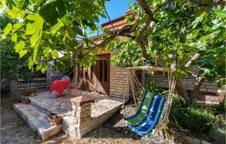 Lovely Home In Maslenica - Jasenice - Šarić - 5